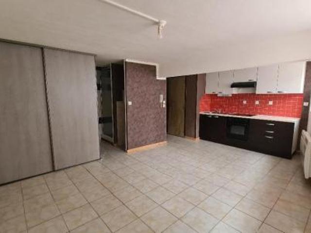 location appartement clamecy 1 pièce 26 m2 nievre 58500 298 € / mois