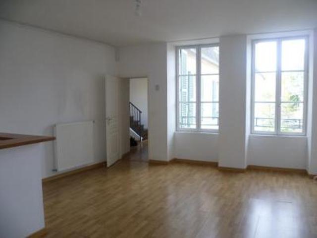 location appartement clamecy 3 pièces 83 m2 nievre 58500 420 € / mois