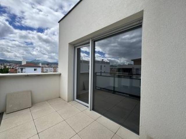 location appartement clermont ferrand 3 pièces 59 m2 puy de dome 63000 791 € / mois