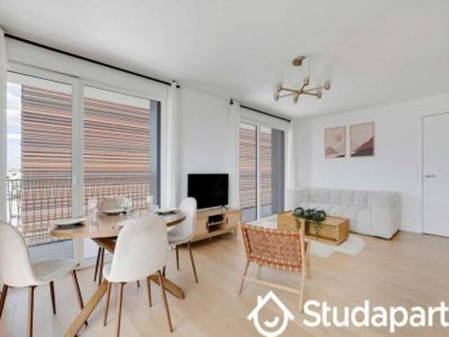 location appartement clichy 3 pièces 73 m2 hauts de seine 92110 3300 € / mois