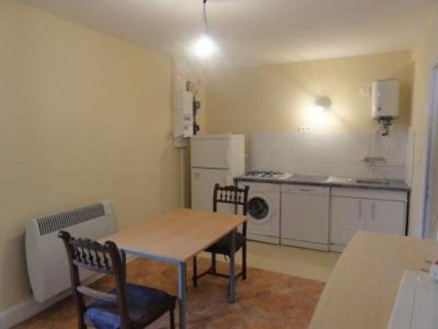 location appartement creusot 1 pièce 25 m2 saone et loire 71200 305 € / mois