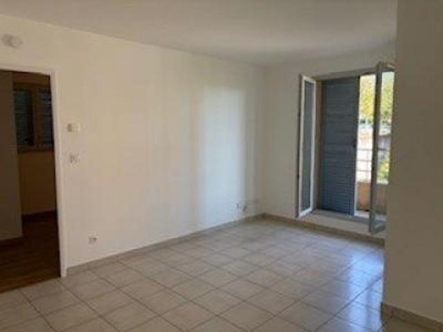 location appartement curis au mont d'or 2 pièces 46 m2 rhone 69250 850 € / mois
