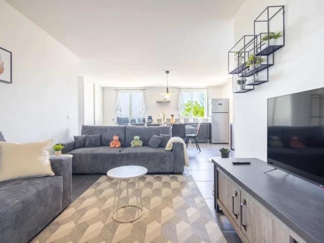 Location Appartement D 18E2, Saint Thibéry
