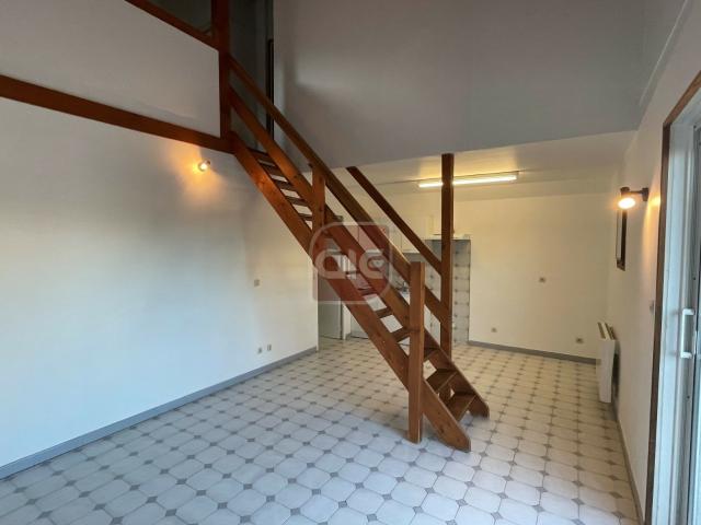Location Appartement D 112, Saint Clément de Rivière