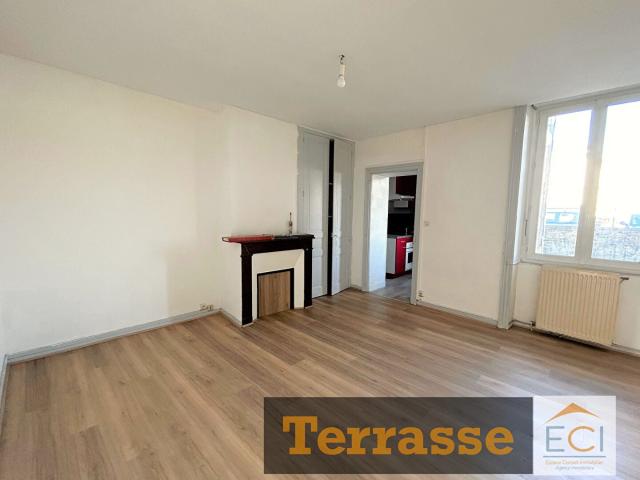Location Appartement D 27, Gimat