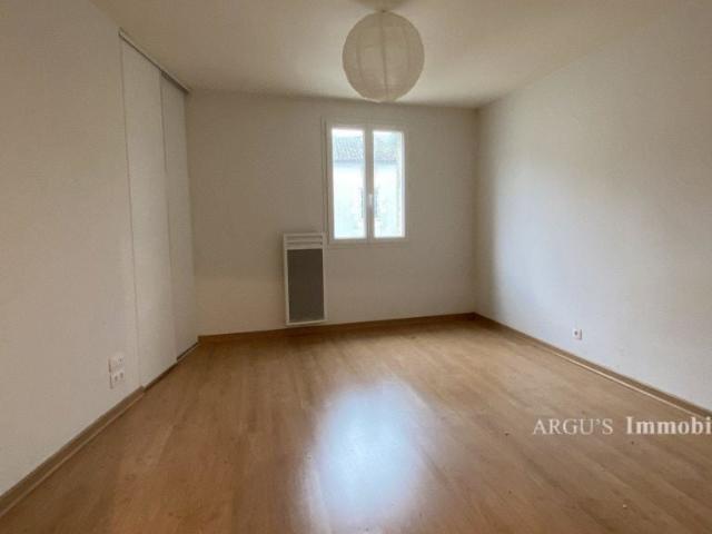 Location Appartement D 7, Saint Pierre d'Exideuil
