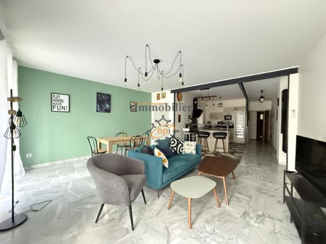 Location appartement de type 4 avec balcon en 2ème étage