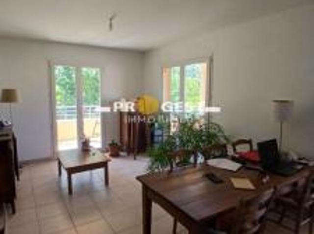 location appartement destrousse 2 pièces 39 m2 bouches du rhone 13112 799 € / mois