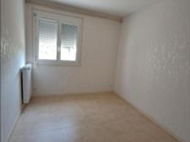 location appartement descartes 3 pièces 63 m2 indre et loire 37160 333 € / mois