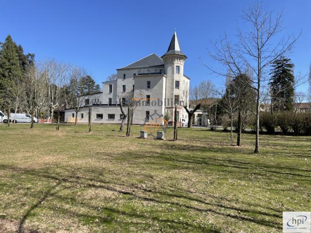 Location appartement deux pièces Saint Affrique, Château de
