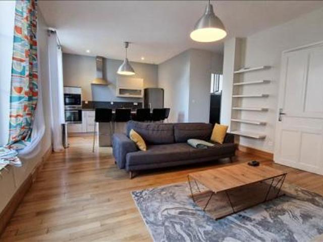 location appartement dijon 3 pièces 72 m2 cote d'or 21000 982 € / mois