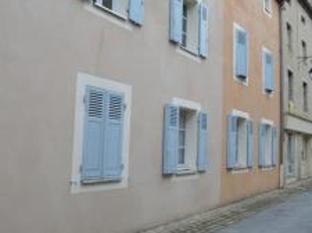 location appartement ebreuil 4 pièces 93 m2 allier 03450 625 € / mois