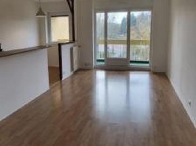 location appartement elancourt 3 pièces 67 m2 yvelines 78990 1290 € / mois