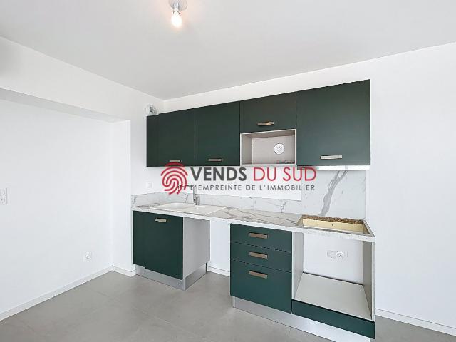 Location appartement en résidence Sauvian, 67m² 3 pièces 825€ avec terrasse