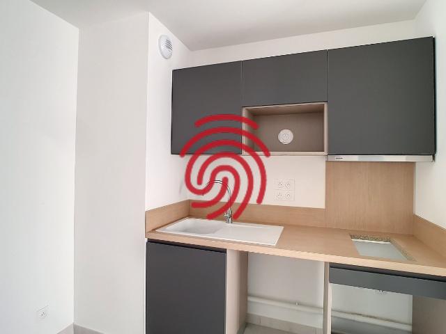 Location appartement en résidence Serignan, 43m² 2 pièces 585€ avec terrasse