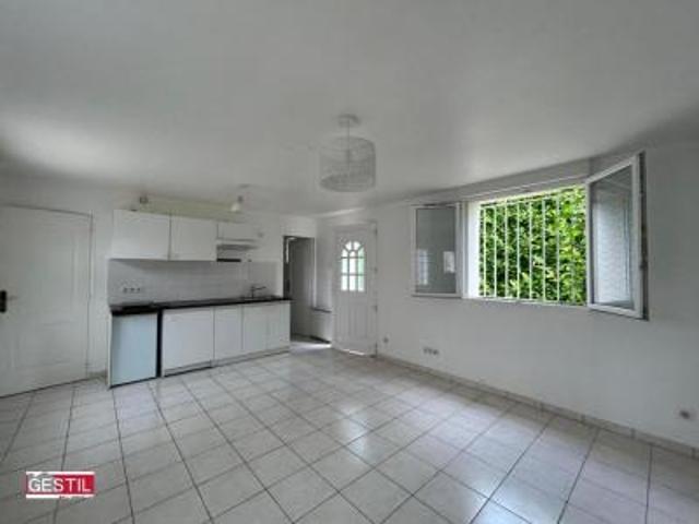 location appartement ennery pontoise 1 pièce 28 m2 val d'oise 95300 677 € / mois