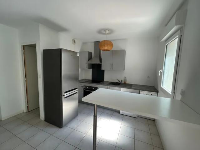 Location Appartement Esplanade de la Ferme, Boussy Saint Antoine