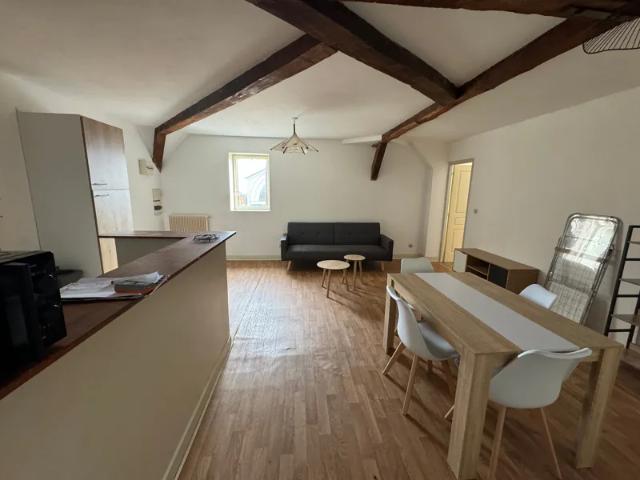 Location Appartement Esplanade La Française, Vierzon