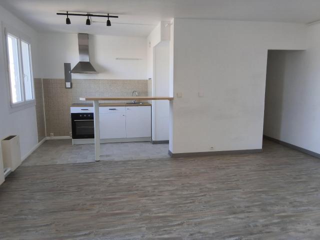 Location Appartement Esplanade Paul Cézanne, Reims
