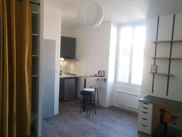 Location Appartement Esplanade Yves Goussebaire Dupin, Dax