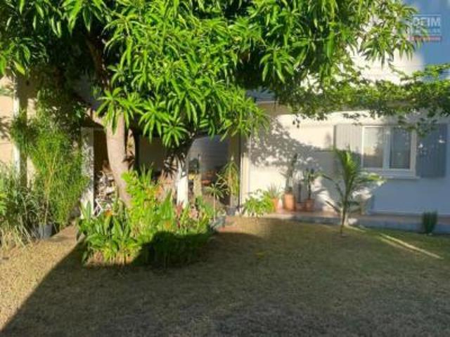 location appartement etang sale 93 m2 reunion 97427 1650 € / mois