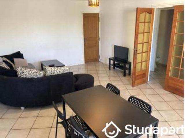 location appartement evry 1 pièce 110 m2 essonne 91000 495 € / mois