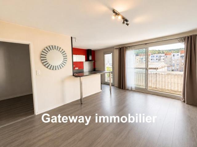 LOCATION APPARTEMENT F3 4ème étage avec ascenseur, garage à