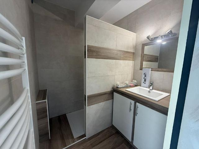 LOCATION: appartement F3 72 m² à BORGO