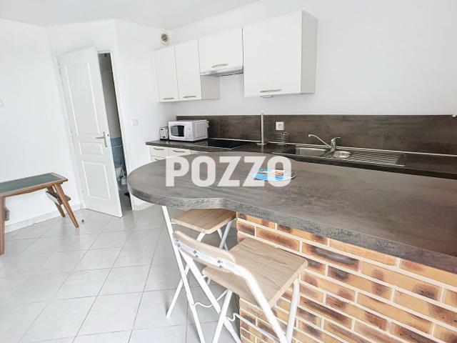 LOCATION: appartement F1 19 m2 à Avranches