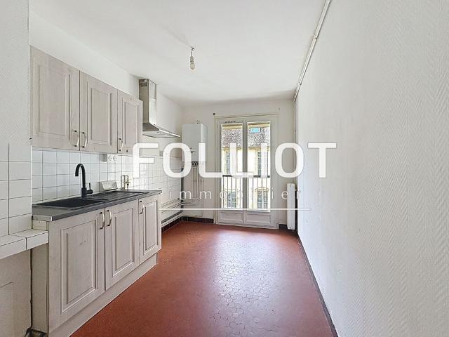 LOCATION: Appartement F1 BAYEUX