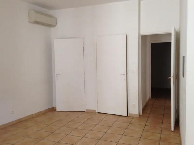 Location Appartement Faubourg Bonaparte, Lansargues