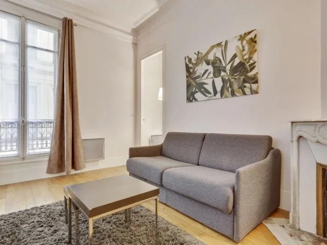 Location Appartement Galerie de Beaujolais, Paris