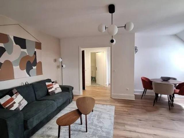 Location Appartement Galerie des Manèges, Versailles