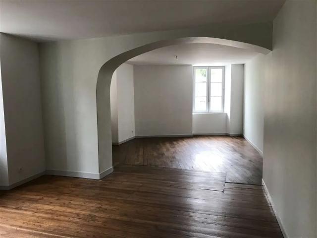 Location Appartement Grand Rue, Montmorillon