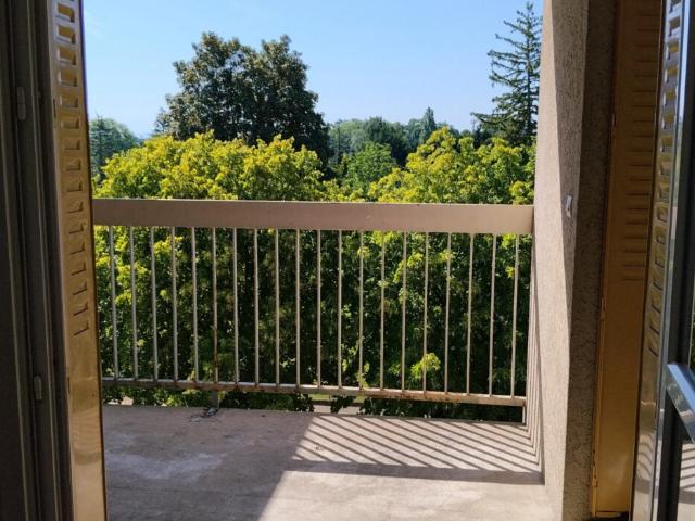 Location Appartement Grande Rue, Mézériat