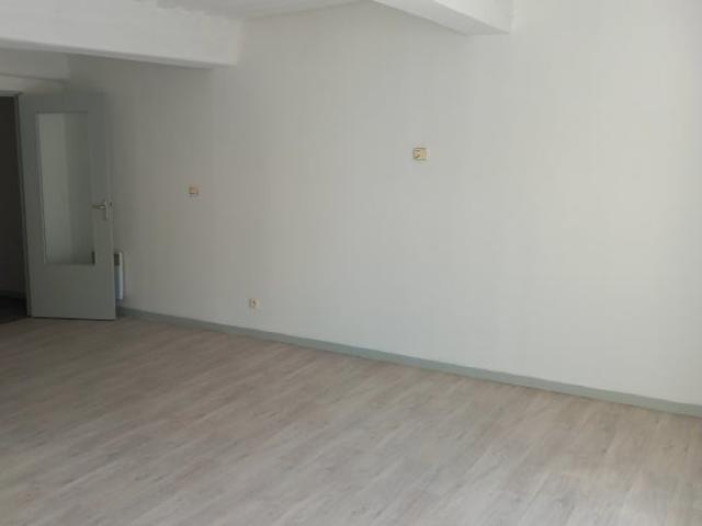 Location Appartement Grande Rue, Genouilly
