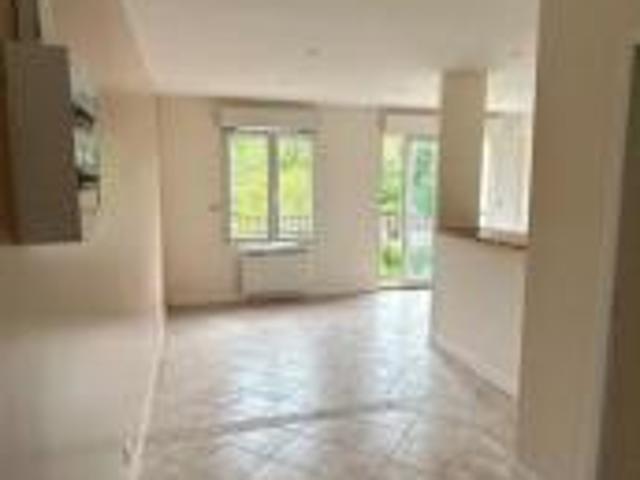 location appartement guerville 2 pièces 41 m2 yvelines 78930 750 € / mois