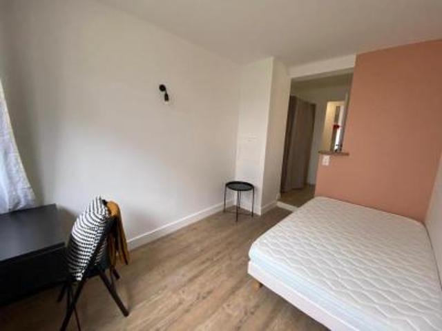 location appartement guyancourt 1 pièce 22 m2 yvelines 78280 780 € / mois