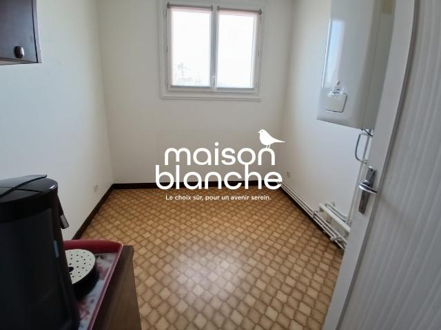 Location Appartement Impasse Anatole France, Parthenay
