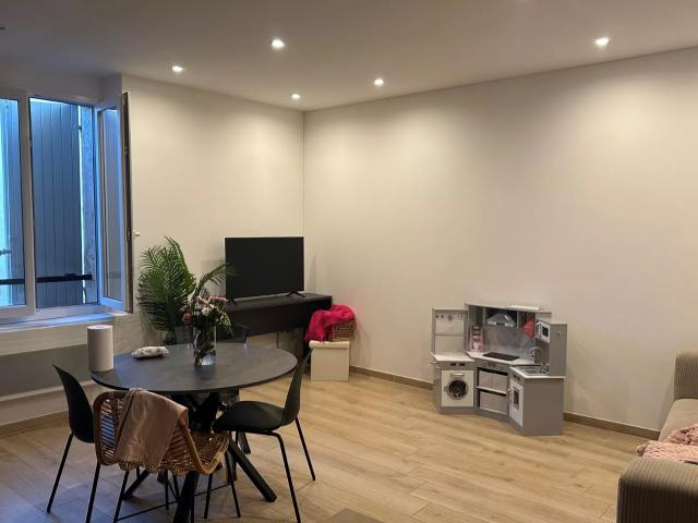 Location Appartement Rue des Balcons du Mont d'Or, Manosque