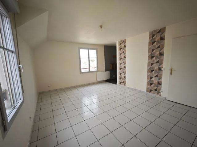 Location Appartement Impasse du Lavoir, Épône
