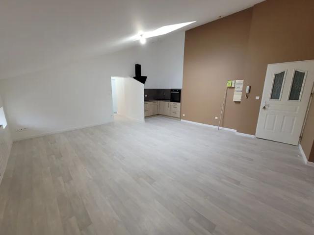 Location Appartement Impasse du Presbytère, Fains Véel
