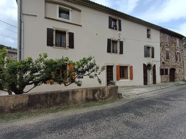 Location Appartement Impasse des Bourgades, Banne