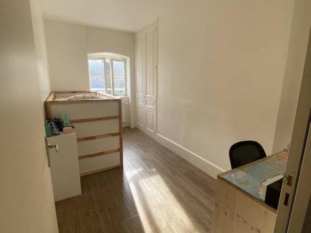 Location Appartement Impasse des Palmiers, Ruy Montceau