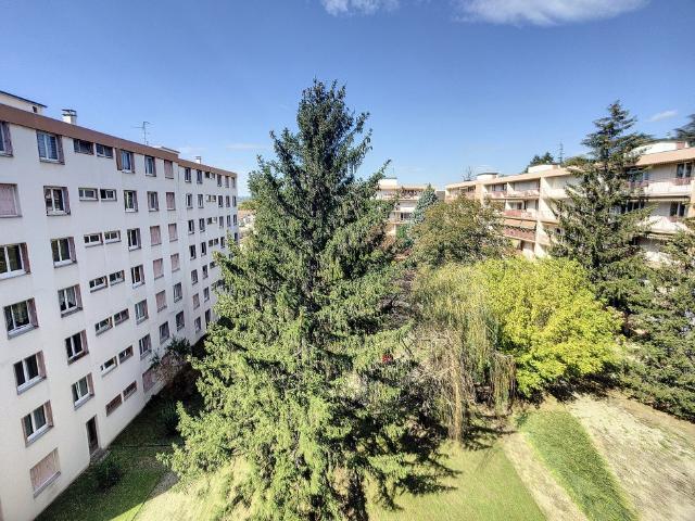 Location Appartement Impasse Des Platanes, St. Priest