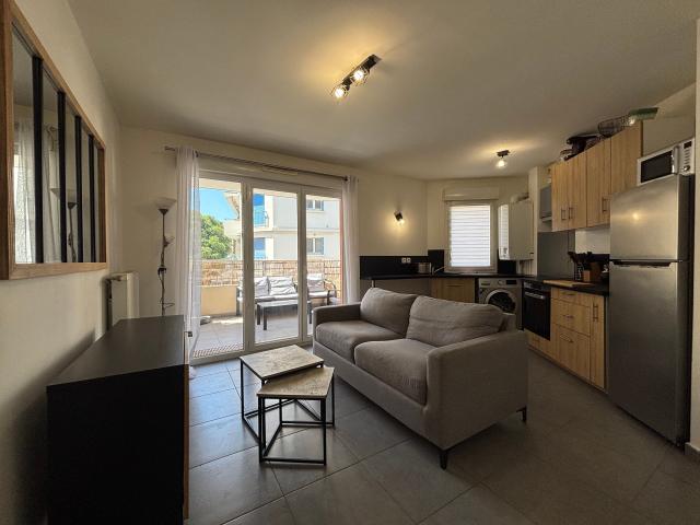 Location Appartement Impasse Jeanne Jugan, Toulon