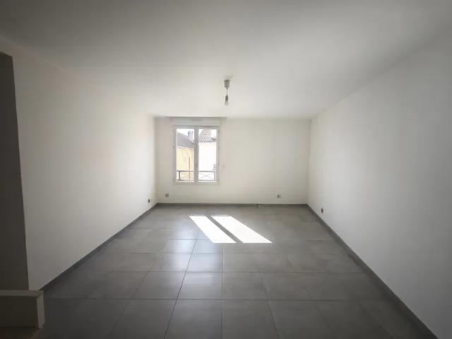 Location Appartement Impasse Saint Jacques, Maule