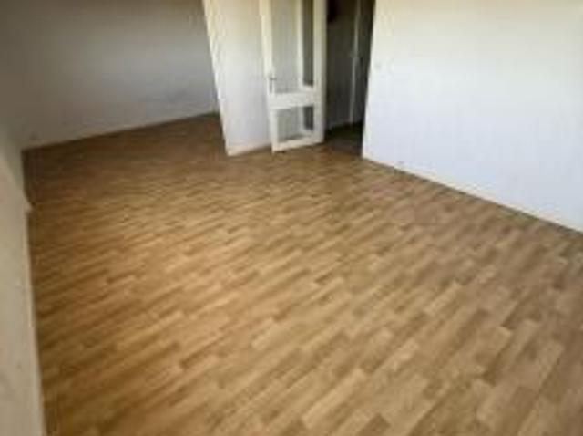 location appartement issoudun 4 pièces 70 m2 indre 36100 509 € / mois