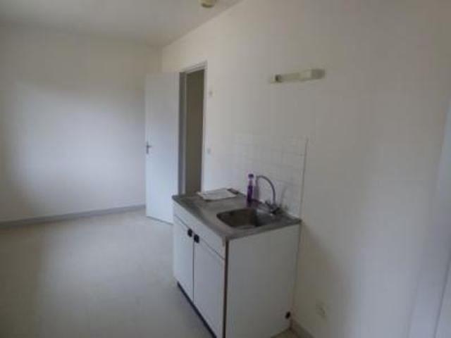 location appartement ivoy le pre 1 pièce 55 m2 cher 18380 424 € / mois