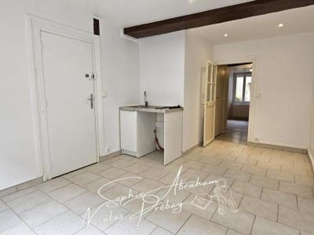 location appartement janville 2 pièces 25 m2 eure et loir 28310 425 € / mois